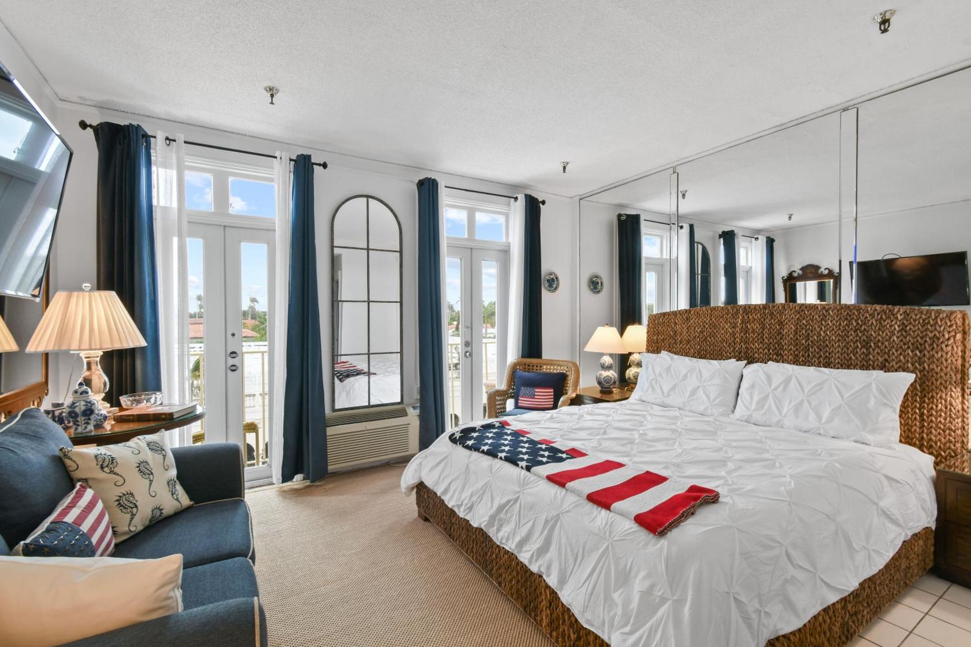 Orchid Suites - Historic Palm Beach Hotel Condominium Extérieur photo