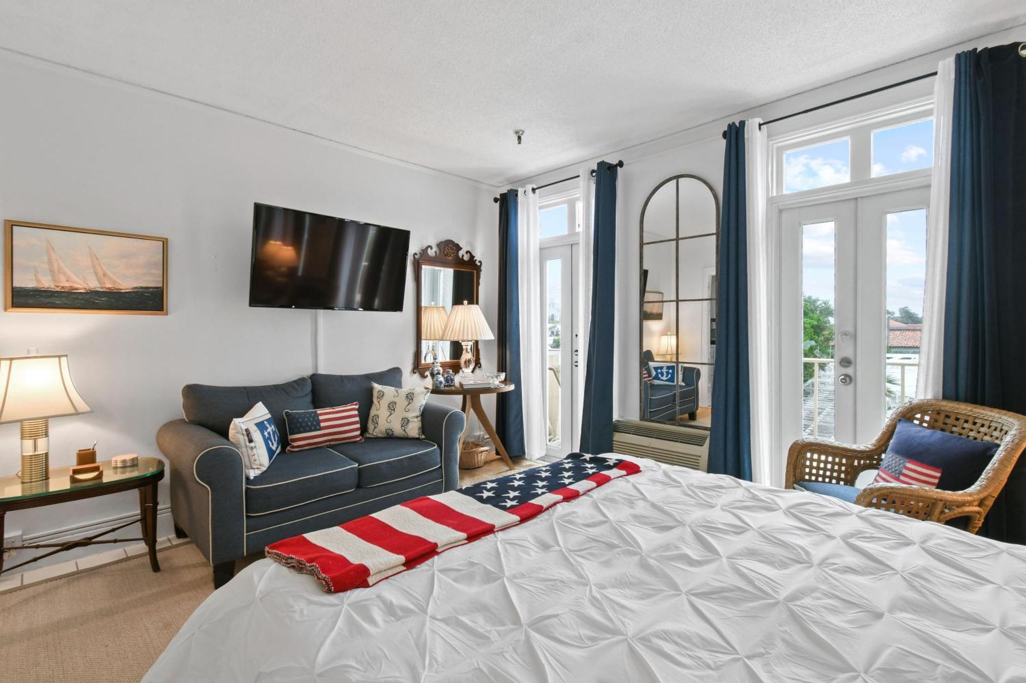Orchid Suites - Historic Palm Beach Hotel Condominium Extérieur photo