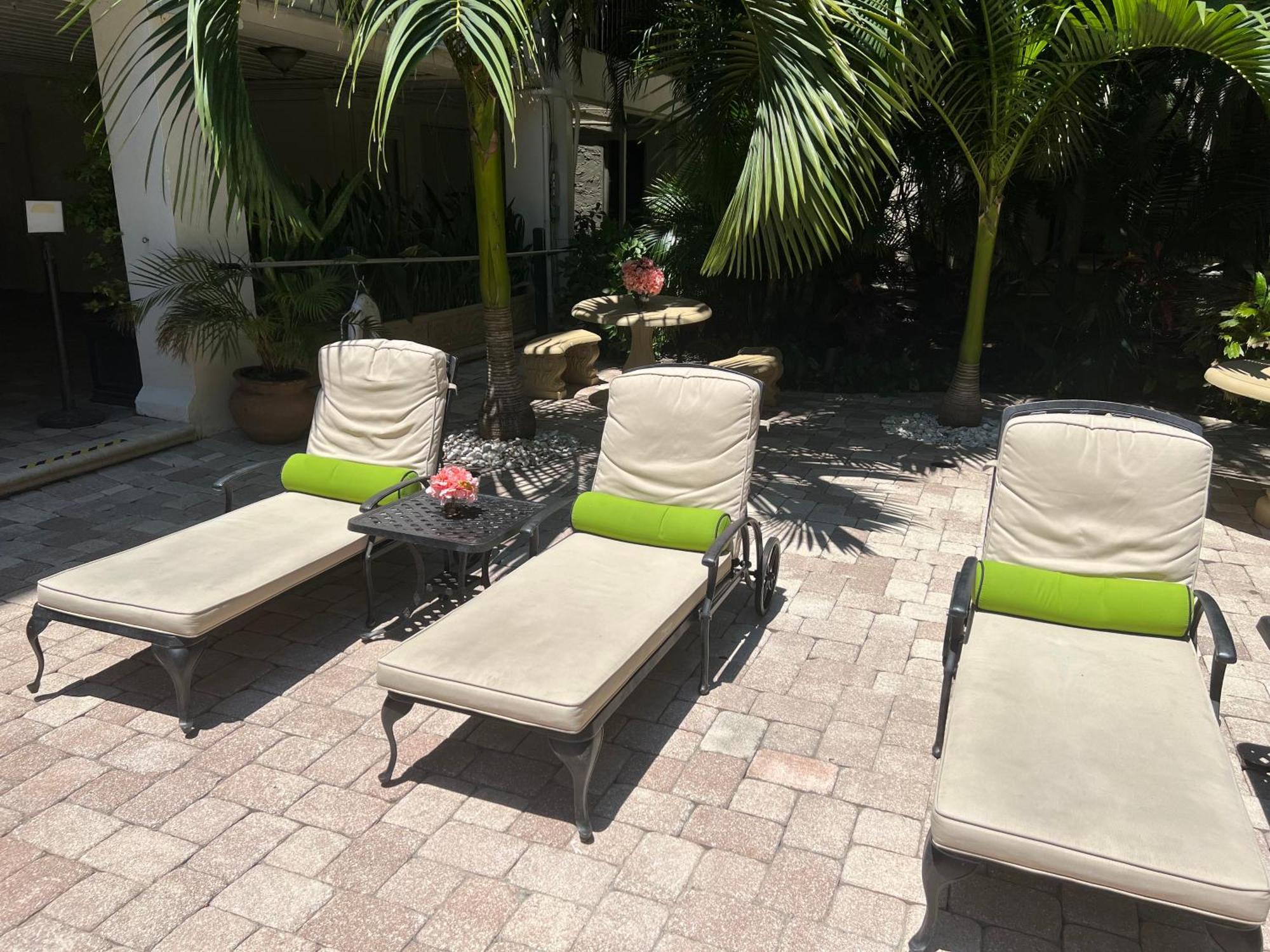 Orchid Suites - Historic Palm Beach Hotel Condominium Extérieur photo